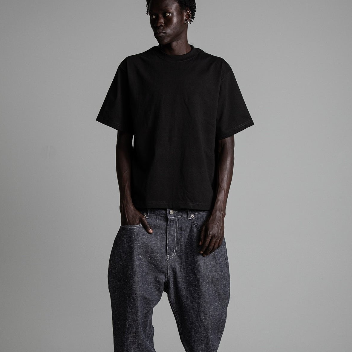 Shaka Wear 7.5oz Max Heavyweight Cropped Tee