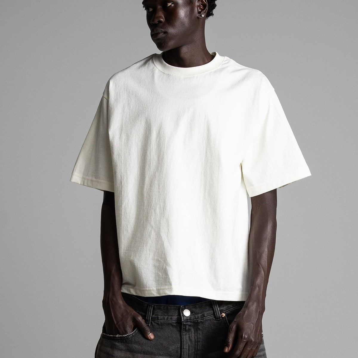 Shaka Wear 7.5oz Max Heavyweight Cropped Tee