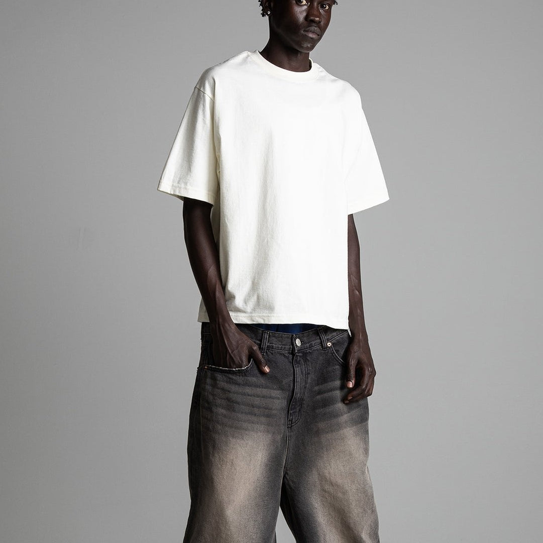 Shaka Wear 7.5oz Max Heavyweight Cropped Tee